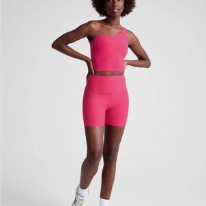 Beyond Yoga Vibrant Pink Bike Shorts medium